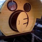 Round door installation